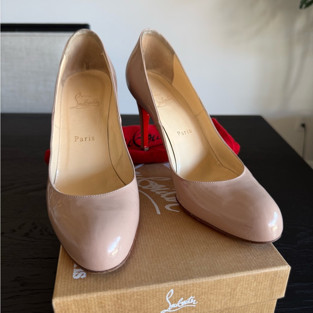 Christian Louboutin Cream Heels Classic Elegance
